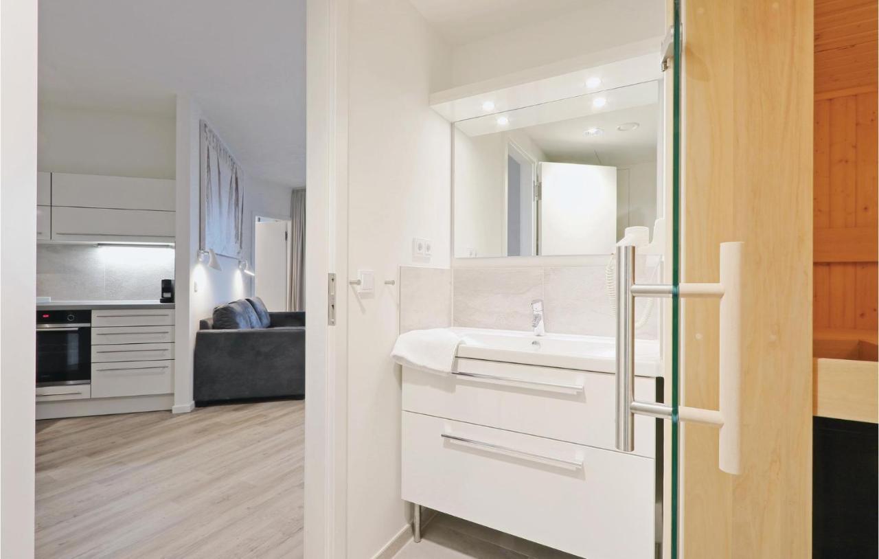 2 Bedroom Stunning Apartment In Luebeck Travemuende ภายนอก รูปภาพ