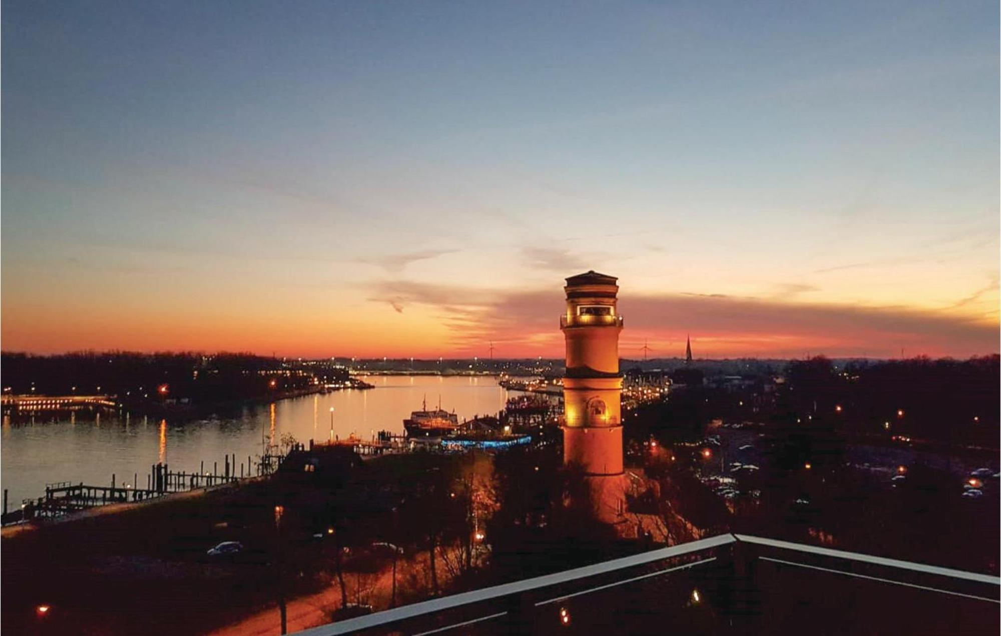 2 Bedroom Stunning Apartment In Luebeck Travemuende ภายนอก รูปภาพ